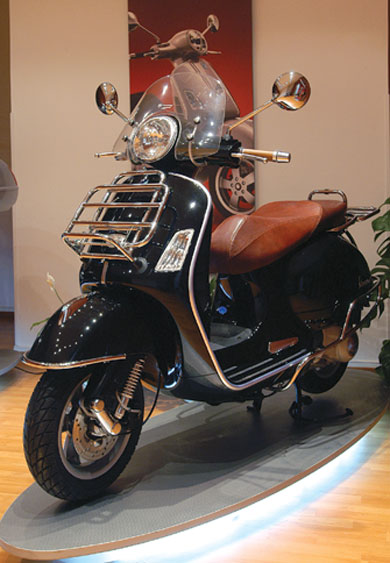   Vespa GTS 250        ,           .      , 