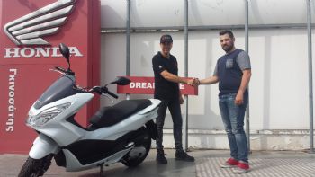 Best Moto 2019: Παραδόθηκε το Honda PCX 125