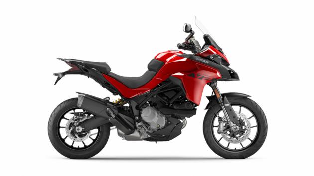 Η βασική έκδοση της Multistrada V2 αποτελεί έναν ικανότατο χιλιομετροφάγο