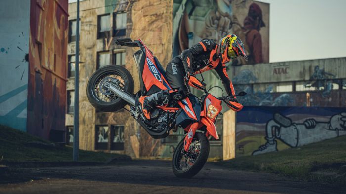 KTM 690 SMC R 2023