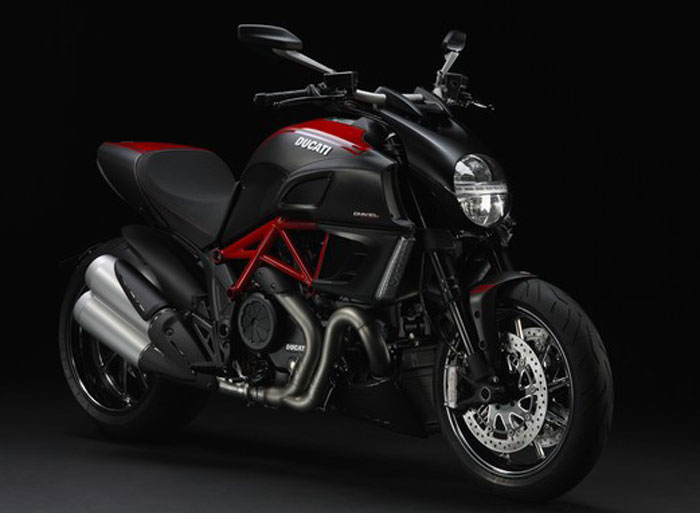 Πως σας φαίνεται το Diavel; 