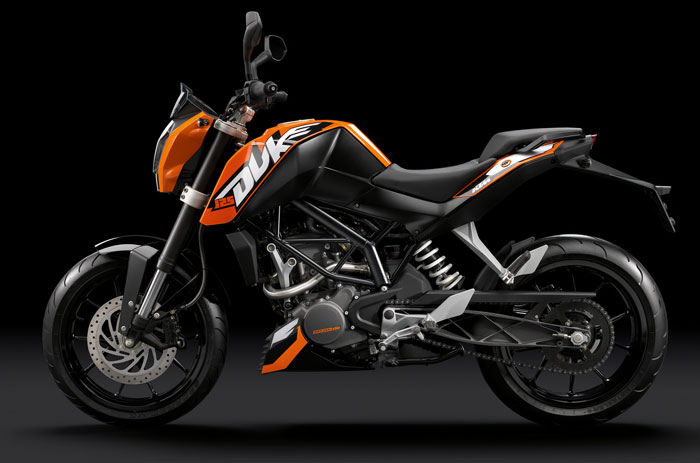 Νέα KTM – Duke 125, SMT 990 ABS & RC8R Track