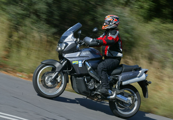 Aprilia Caponord 1000(abs) από 5.900 €