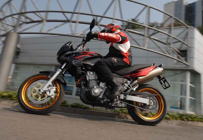 Δοκιμή Aprilia Pegaso 650 Factory