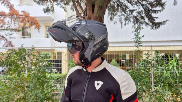 Το ανοιγόμενο κράνος Axxis Ghostfighter, είναι μία ποιοτική νέα επιλογή, με εξαι Το ανοιγόμενο κράνος Axxis Ghostfighter, είναι μία ποιοτική νέα επιλογή, με εξαιρετικά χαρακτηριστικά για την τιμή του.