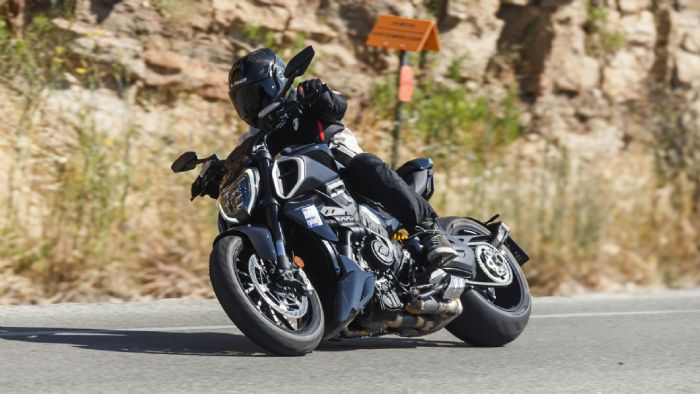 Ducati Diavel V4 2025 - Test Ducati Diavel V4 2025 - Test