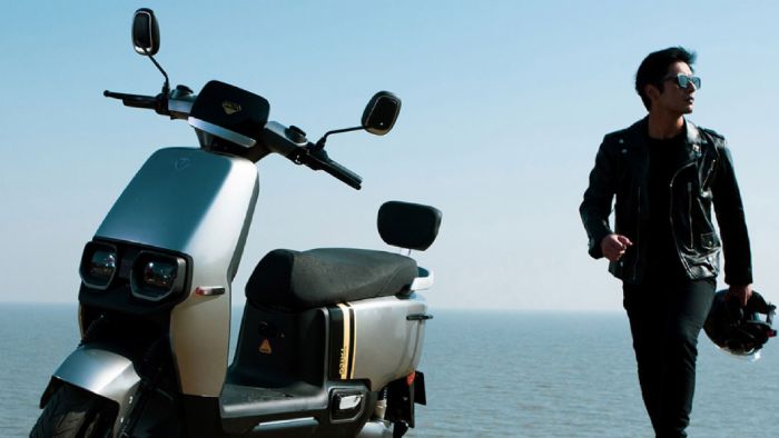 Το TAILG F52 φέρνει την ηλεκτροκίνηση πιο κοντά από ποτέ, χάρη στην προσιτή τιμή Το TAILG F52 φέρνει την ηλεκτροκίνηση πιο κοντά από ποτέ, χάρη στην προσιτή τιμή των 1.398 ευρώ προ επιδότησης. Πρόκειται για ένα ηλεκτρικό scooter που απευθύνεται σε νέους αναβάτες, αλλά και όσους θ