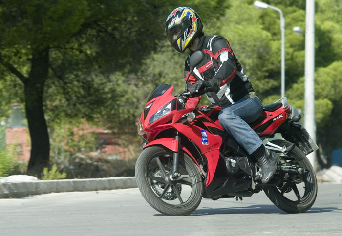 Δοκιμή CBR 125R ie