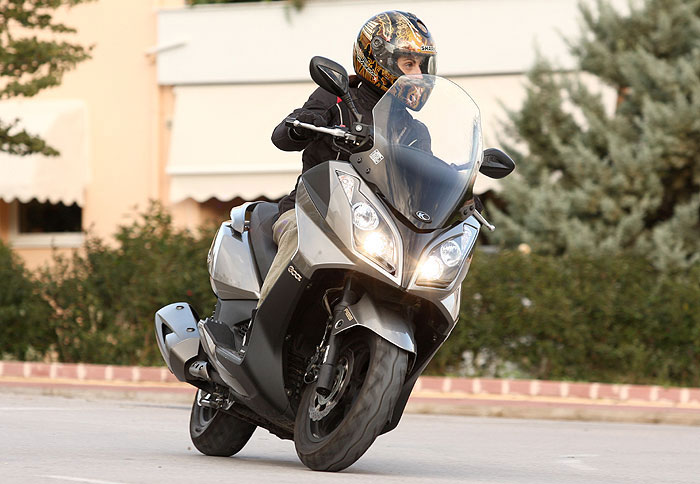 Δοκιμή: Kymco Downtown 300i ABS