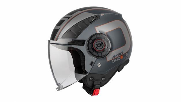 Το Axxis Metro Duo C2 είναι ένα Demi-Jet κράνος μεγάλης κάλυψης με εξαιρετικά χα Το Axxis Metro Duo C2 είναι ένα Demi-Jet κράνος μεγάλης κάλυψης με εξαιρετικά χαρακτηριστικά για την τιμή του.