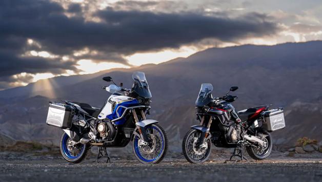 Η MV Agusta μπαίνει στην EICMA 2025 δυναμικά, παρουσιάζοντας τη νέα Enduro Veloc Η MV Agusta μπαίνει στην EICMA 2025 δυναμικά, παρουσιάζοντας τη νέα Enduro Veloce 2026, την adventure μοτοσυκλέτα που εκπροσωπεί την ιταλική φινέτσα στον κόσμο των ταξιδιωτικών enduro.