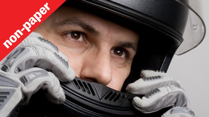 Μπορεί να τιμολογηθεί μια ανθρώπινη ζωή, σε μία αγορά κράνους; Φυσικά όχι. Μπορεί να τιμολογηθεί μια ανθρώπινη ζωή, σε μία αγορά κράνους; Φυσικά όχι.