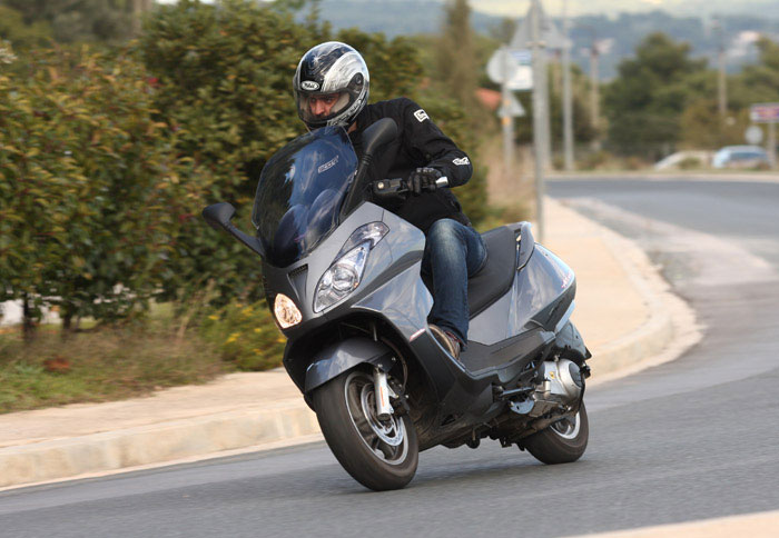 Δοκιμή: Aprilia Atlantic 300S