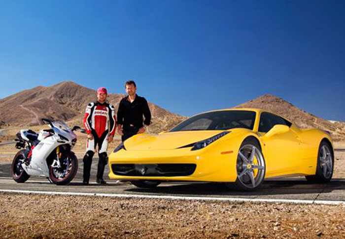 Video: Ducati 1198 S Vs Ferrari 458 Italia! 