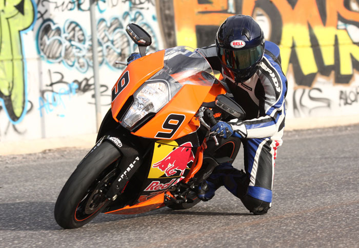 Δοκιμή: KTM 1190 RC8 R Red Bull