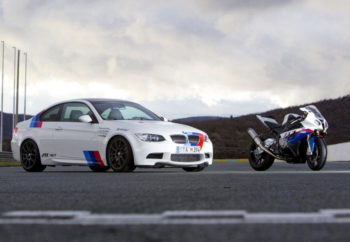 BMW S 1000RR vs M3