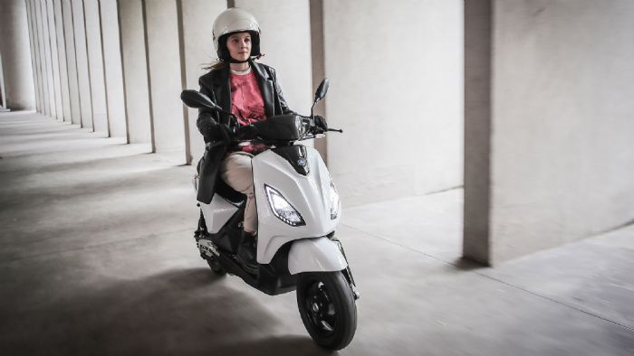 To Piaggio 1 έτοιμο για δυναμική είσοδο στα ηλεκτρικά scooters