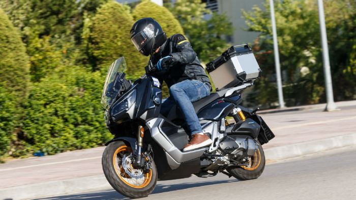QJMOTOR ATR 200X Top Box - Test QJMOTOR ATR 200X Top Box - Test