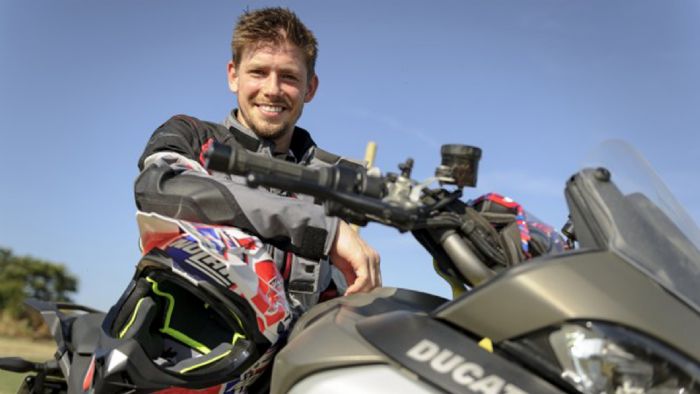 O Casey Stoner μαζί με την Ducati Multistrada Enduro