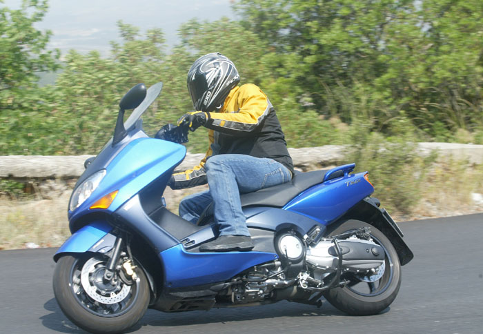 Δοκιμή: Yamaha T-Max 500 ABS