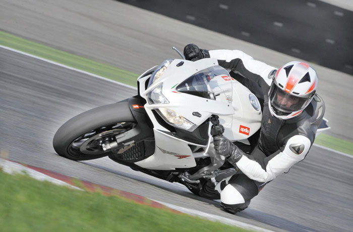 Αγοράζω Aprilia RSV4 R