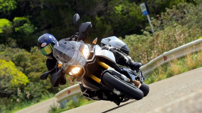 Δεν μιλάμε για Sport-Touring, αλλά για Superbike-Touring. Ειδικά με την ημί-ενεργητική ανάρτηση.