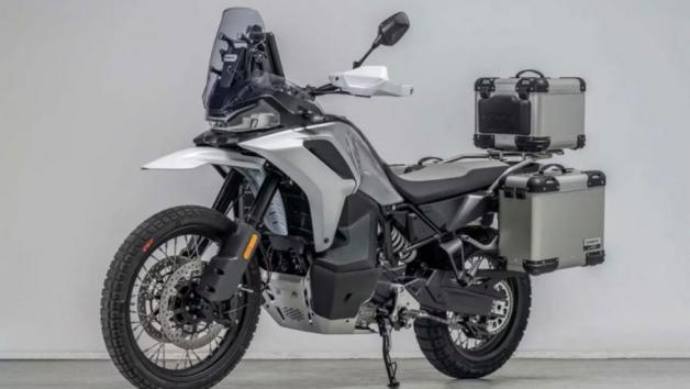 Πρώτες εικόνες του μοντέλου παραγωγής CFMOTO MT-X