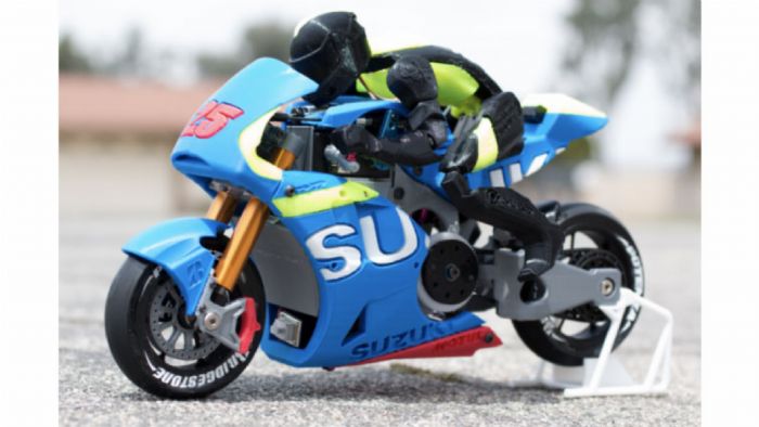 Η Suzuki GSX-RR 2016 σε 3D