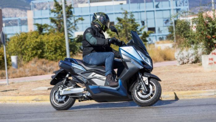 E-Ride E-R Max: Το ηλεκτρικό που πιάνει 130 χλμ. / ώρα