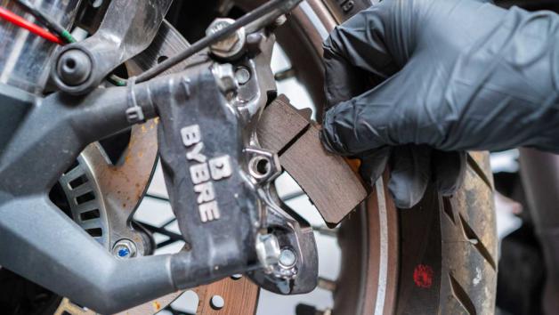 Η διάκριση γίνεται μεταξύ τριών βασικών επιλογών που έχουμε με κριτήριο τα υλικ Η διάκριση γίνεται μεταξύ τριών βασικών επιλογών που έχουμε με κριτήριο τα υλικά κατασκευής