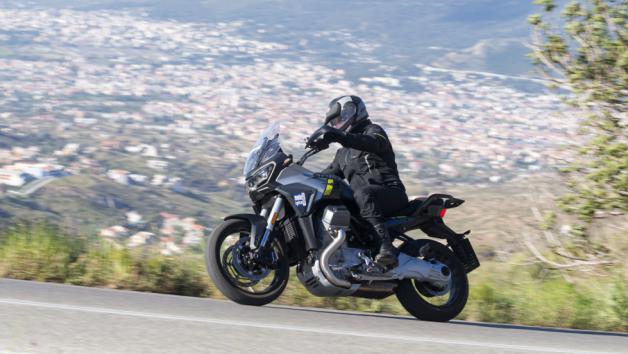 Moto Guzzi Stelvio: Με όφελος 1.500 ευρώ και νέα τελική τιμή 14.999 ευρώ Moto Guzzi Stelvio: Με όφελος 1.500 ευρώ και νέα τελική τιμή 14.999 ευρώ