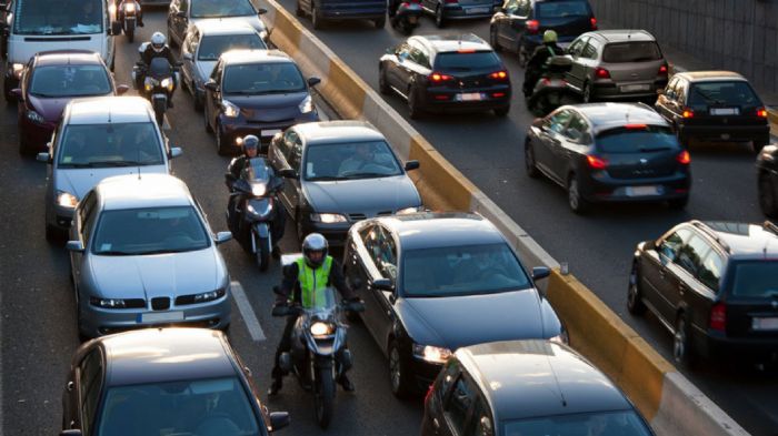 O διαθέσιμος χώρος για τις μοτοσυκλέτες μειώνεται συνεχώς.