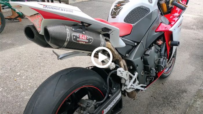 VIDEO: Ο εκπληκτικός ήχος του R1 Crossplane με Yoshimura