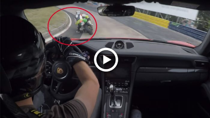 VIDEO: Γρήγορος με Porsche κυνηγάει superbike στο Ring