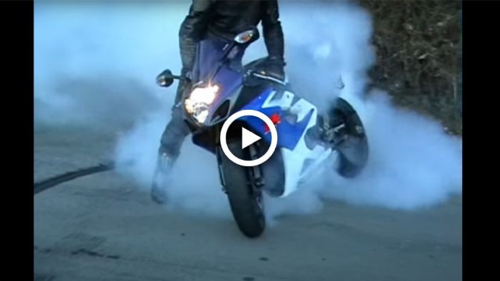 VIDEO: Ιδιοκτήτης Κ5 το «ξεφτιλίζει» στο Burnout