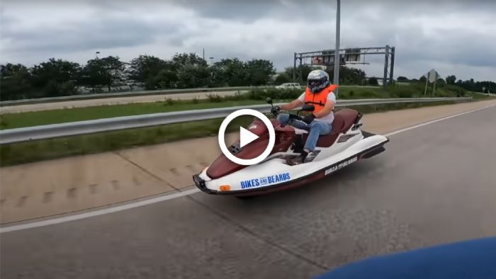 VIDEO: Μοτοσυκλέτα-jet ski κυκλοφορεί... αθεόφοβα στους δρόμους