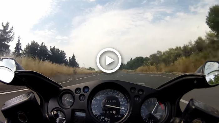 VIDEO: Ελληνικό Honda Blackbird «βγαίνει για κυνήγι» στην Εθνική 